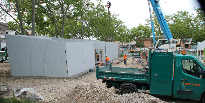 Réalisation de batiment technique avec des murs inclinés